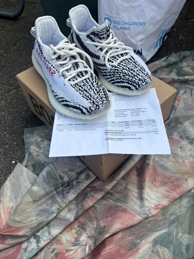Yeezy’s origneel met factuur nieuw, Ophalen of Verzenden, Zo goed als nieuw, Hardloopschoenen, Overige merken