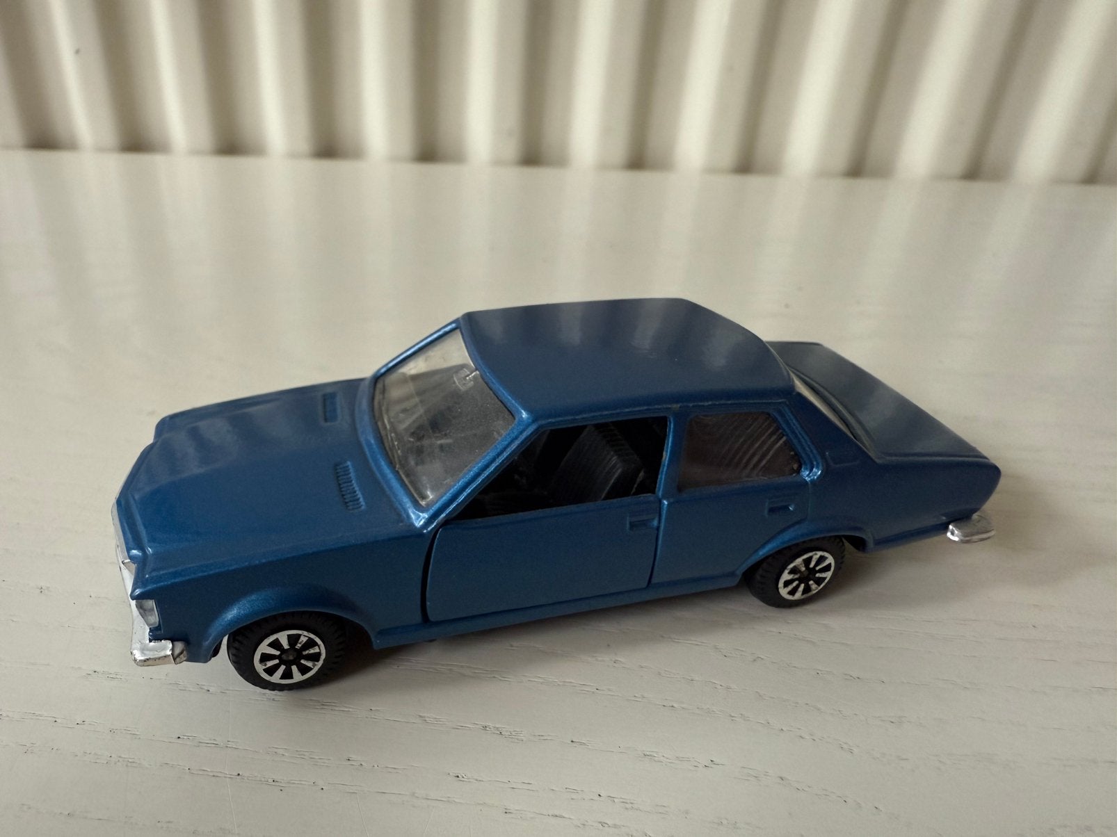 Opel Rekord 1700 - Polistil - schaal 1:43, Ophalen of Verzenden, Zo goed als nieuw, Auto, Overige merken