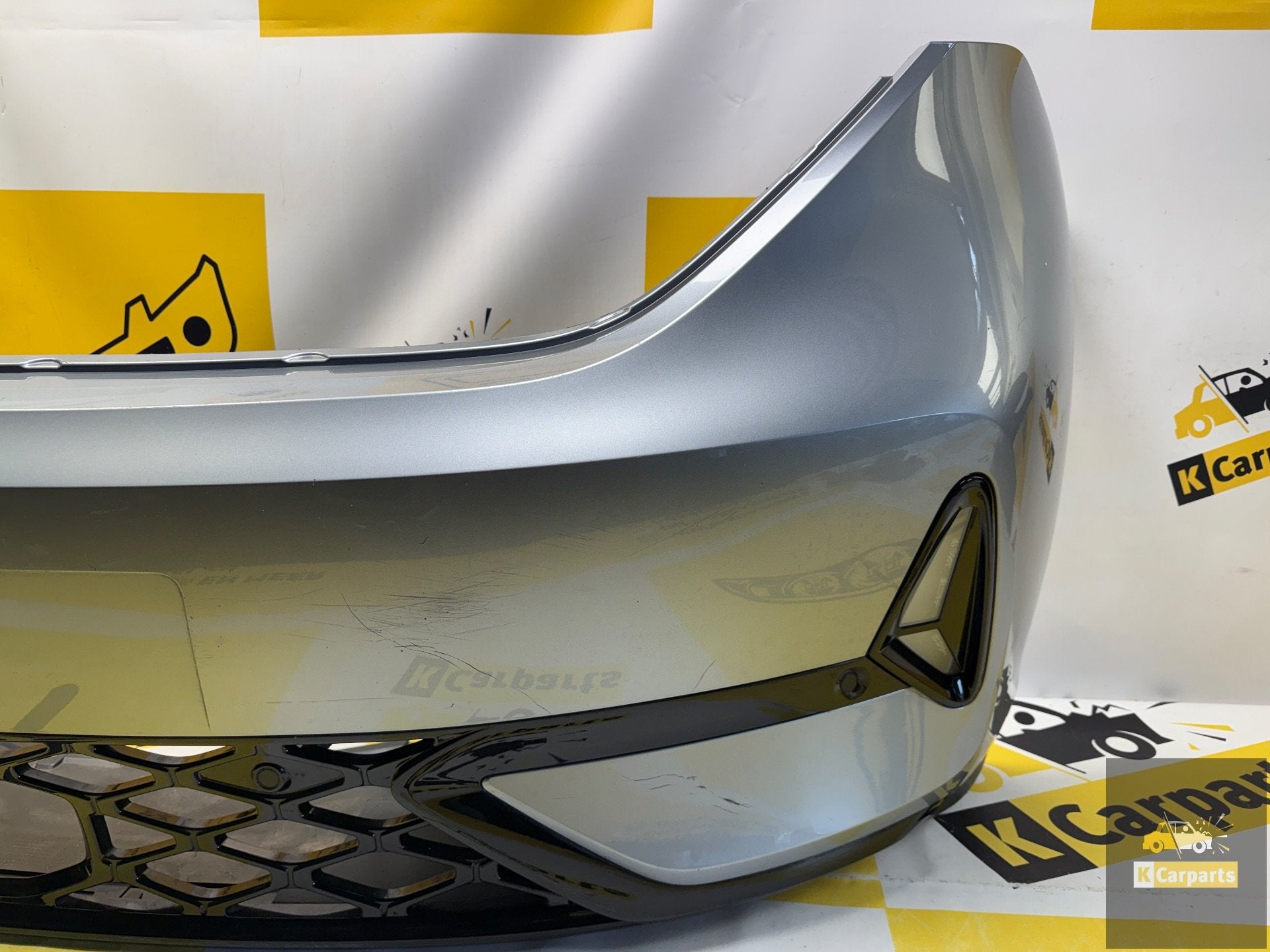 Volkswagen Vw ID Buzz GTX Voorbumper 1T3807221C Compleet 6XP, Gebruikt, Volkswagen AG, Bumper, Berliner Ring 2
38440  Wolfsburg, DE