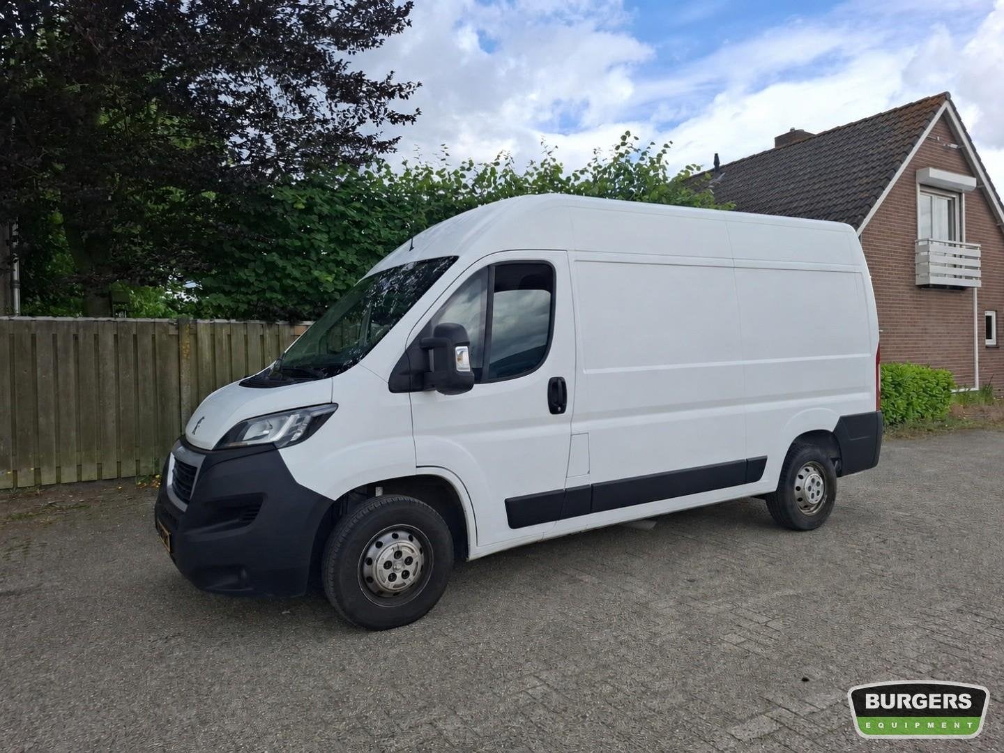 Peugeot Boxer 2.2 BlueHDi 120 L2H2 Premium BE2966, Voorwielaandrijving, Gebruikt, Euro 6, 4 cilinders