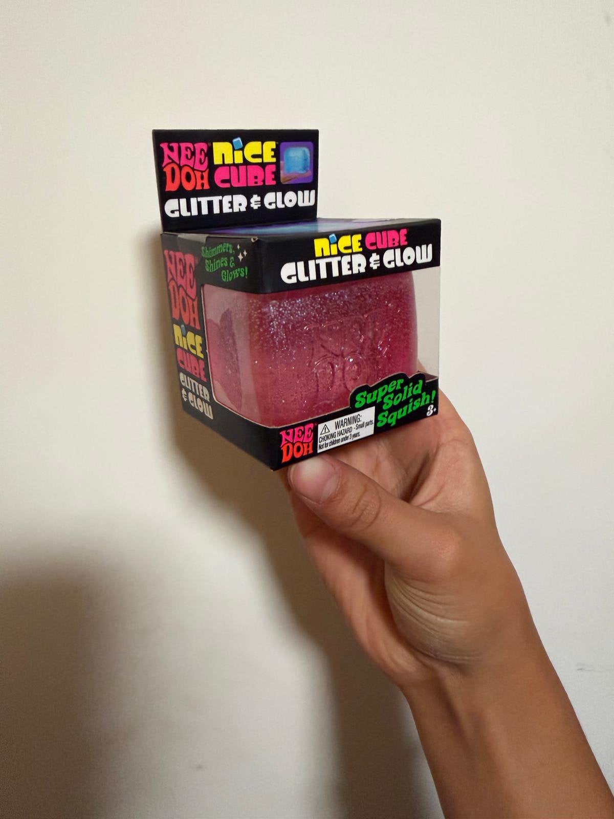 NeeDoh glitter & glow in de kleur roze., Ophalen of Verzenden, Nieuw