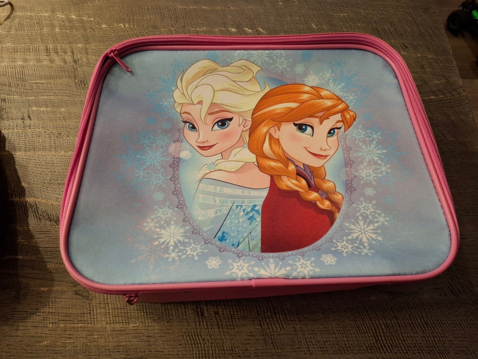 Klein koffertje Anna en Elsa Frozen, Ophalen, Zo goed als nieuw