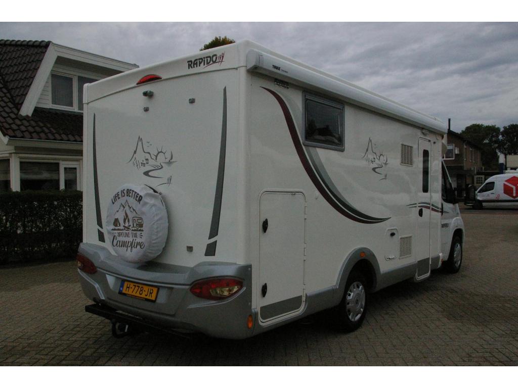 Rapido Le Randonneur 680 Queensbed, Garage., Caravans en Kamperen, Afzuigkap, Ringverwarming, Airbags, Bedrijf