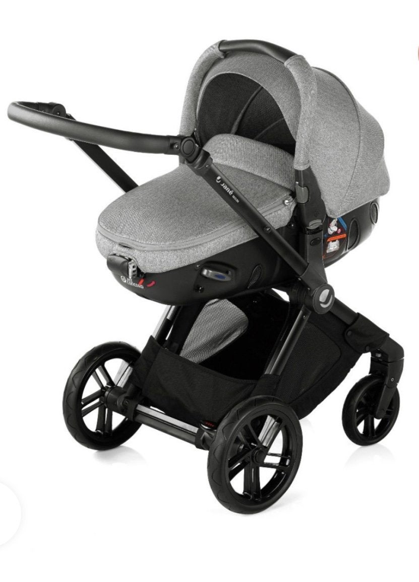 Jane Matrix Light 2 Autobed, autostoel en reiswieg in één!, Kinderen en Baby's, Kinderwagens en Combinaties, Ophalen, Gebruikt