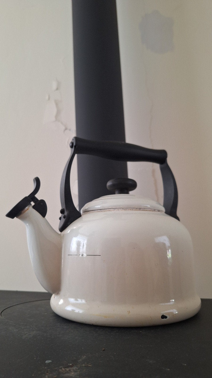 Le creuset Crème-kleurige fluitketel, Gebruikt, Ophalen of Verzenden, Metaal, Overige merken