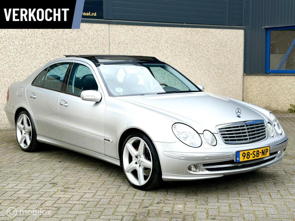 Dikke Mercedes E-klasse 500 V8*PANO*AUT*VOL, Auto's, Mercedes-Benz, Automaat, Achterwielaandrijving, Gebruikt, 8 cilinders