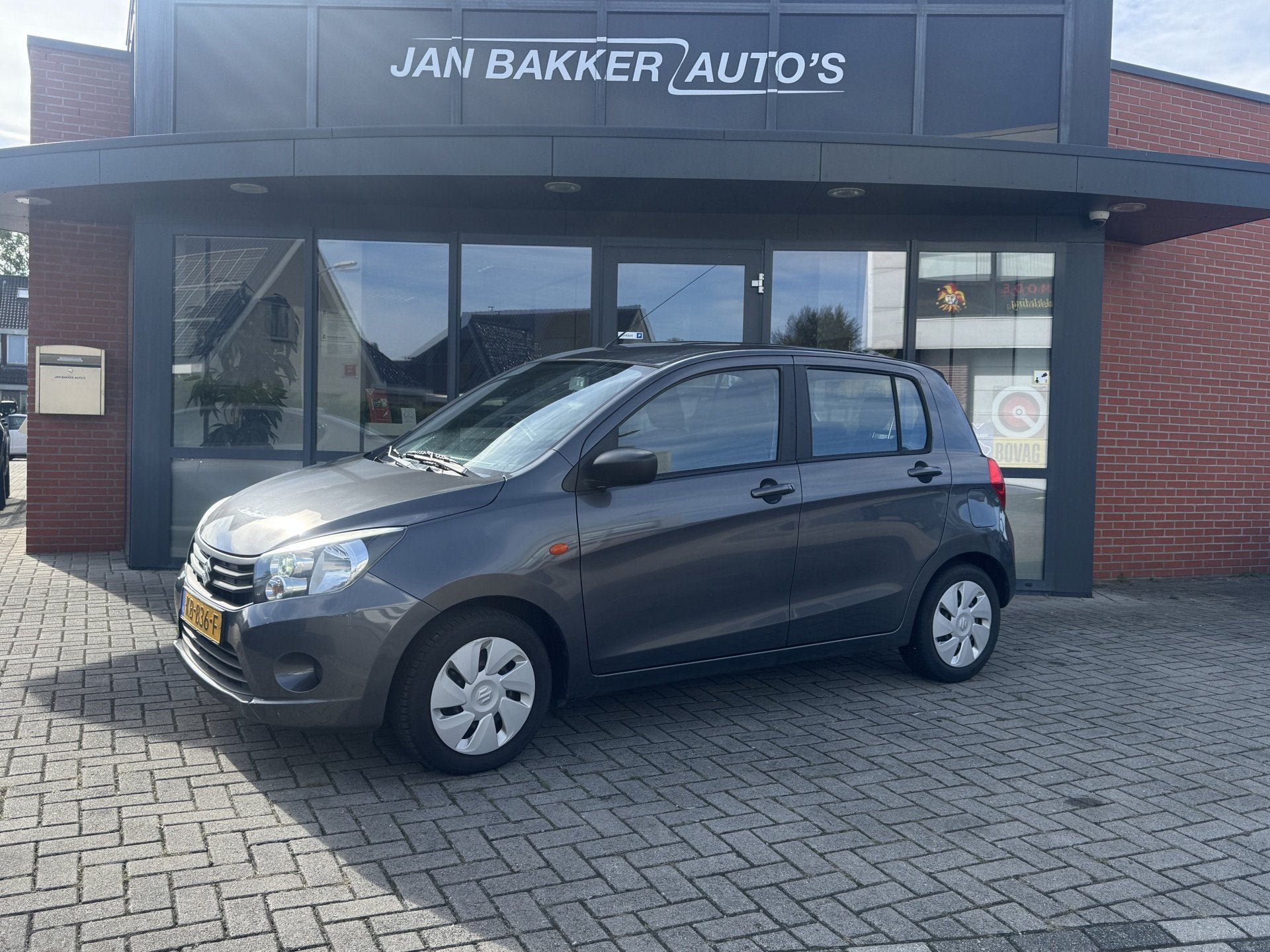Suzuki Celerio 1.0 Comfort  AC  BT  Rijklaar, Auto's, Suzuki, 12 maanden, Gebruikt, 400 kg, 68 pk