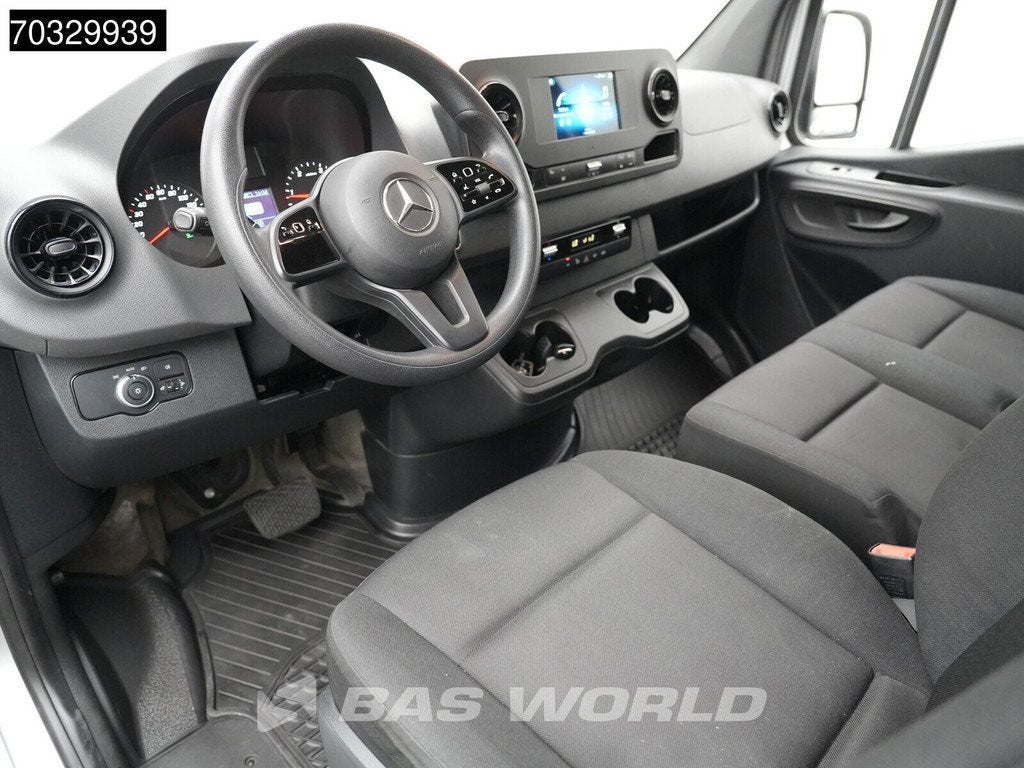 Mercedes Sprinter 215 CDI Automaat 150pk L2H2 MBUX Camera Ai, Auto's, Automaat, Stof, Gebruikt, Euro 6