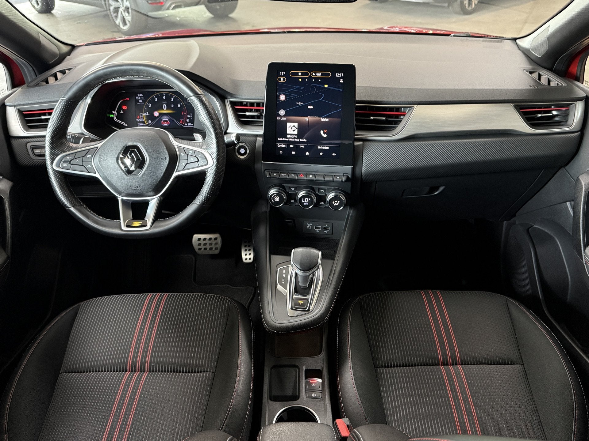 Renault Captur 1.3 TCe 140 R.S. Line | Groot navi | 18" | Ca, Dealer onderhouden, Gebruikt, Zwart, 4 cilinders