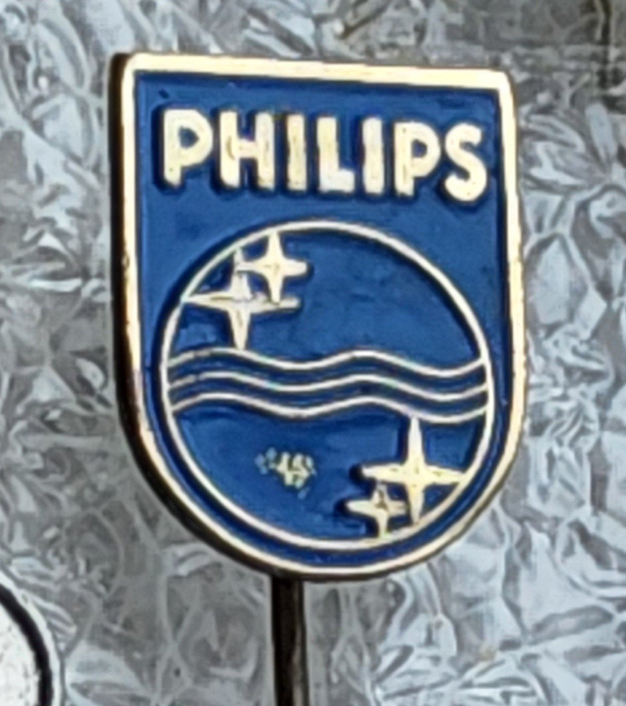Vintage Philips Speldje - Blauw met Logo, Ophalen of Verzenden, Gebruikt, Merk, Speldje of Pin