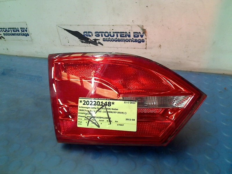 Achterlicht Links BINNEN Jetta IV (162/16A) 2011, Auto-onderdelen, Gebruikt, Volkswagen, Volkswagen AG, Kundenbetreuung@volkswagen.de