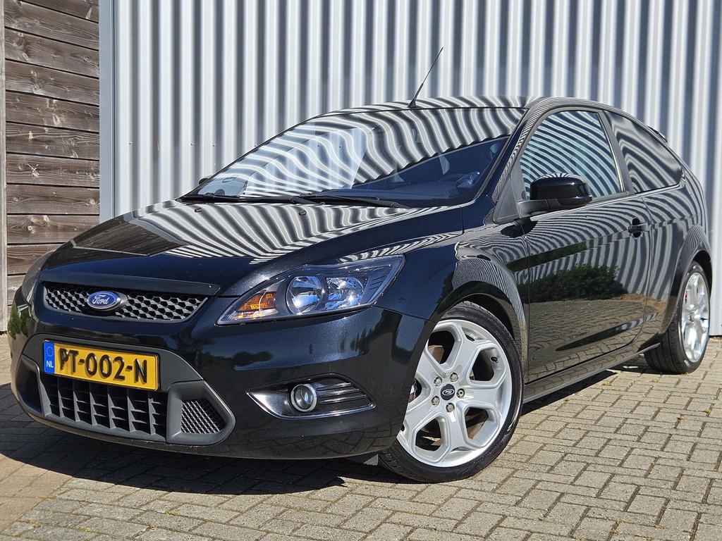 Ford Focus 2.0 Titanium /Stoelverwarming/Airco/Voorruitverwa, Stof, Gebruikt, 4 cilinders, 1207 kg