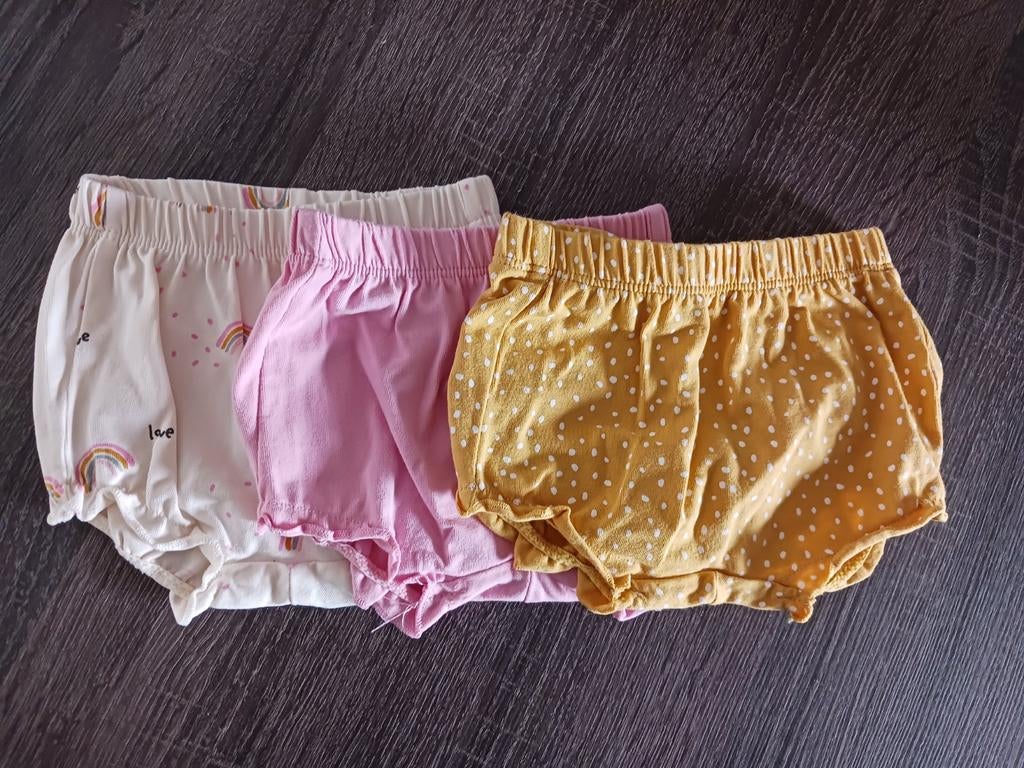 Babykleding pakket maat 50: 5 korte broeken & 1 rokje, Ophalen, Gebruikt, Meisje, H&M