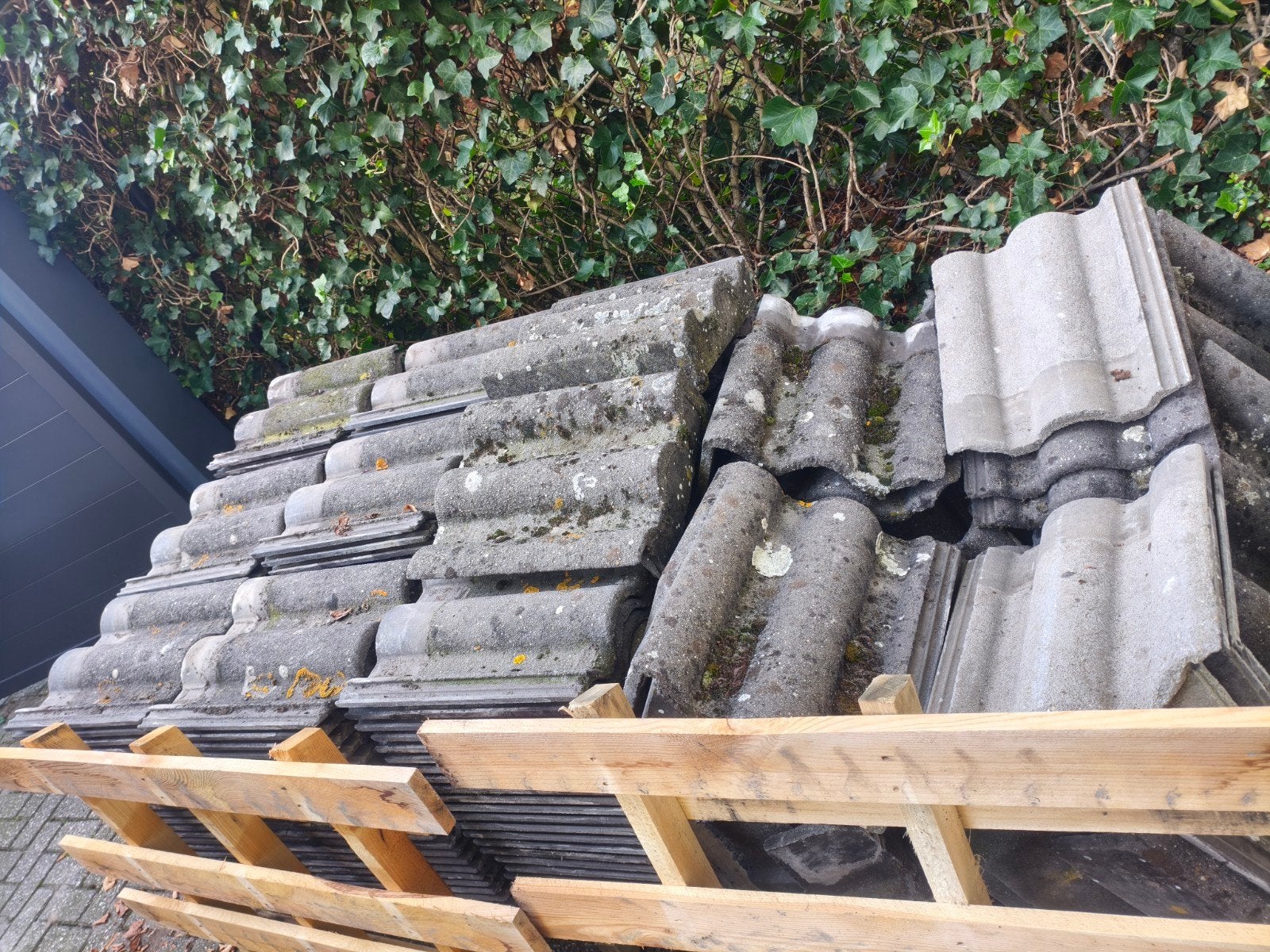 Neroma RBB dakpannen en Modulair chaperon en gevelpannen, Ophalen, Gebruikt, 15 m² of meer, Dakpannen