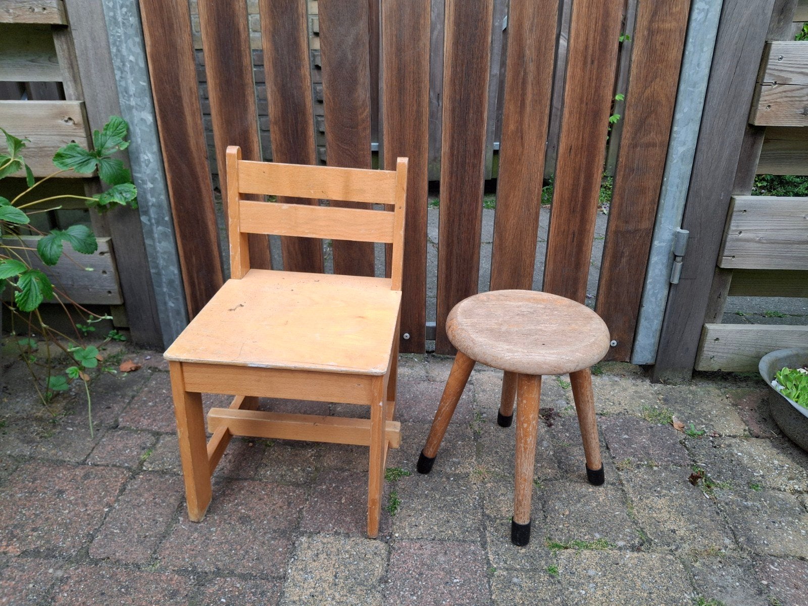 Kinderstoeltje en kruk, Ophalen, Stoel(en)