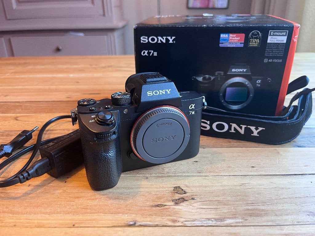 Sony Alpha A7 III Systeemcamera Body, Audio, Tv en Foto, Fotocamera's Digitaal, Ophalen, Draagriem, Gebruikt, GPS