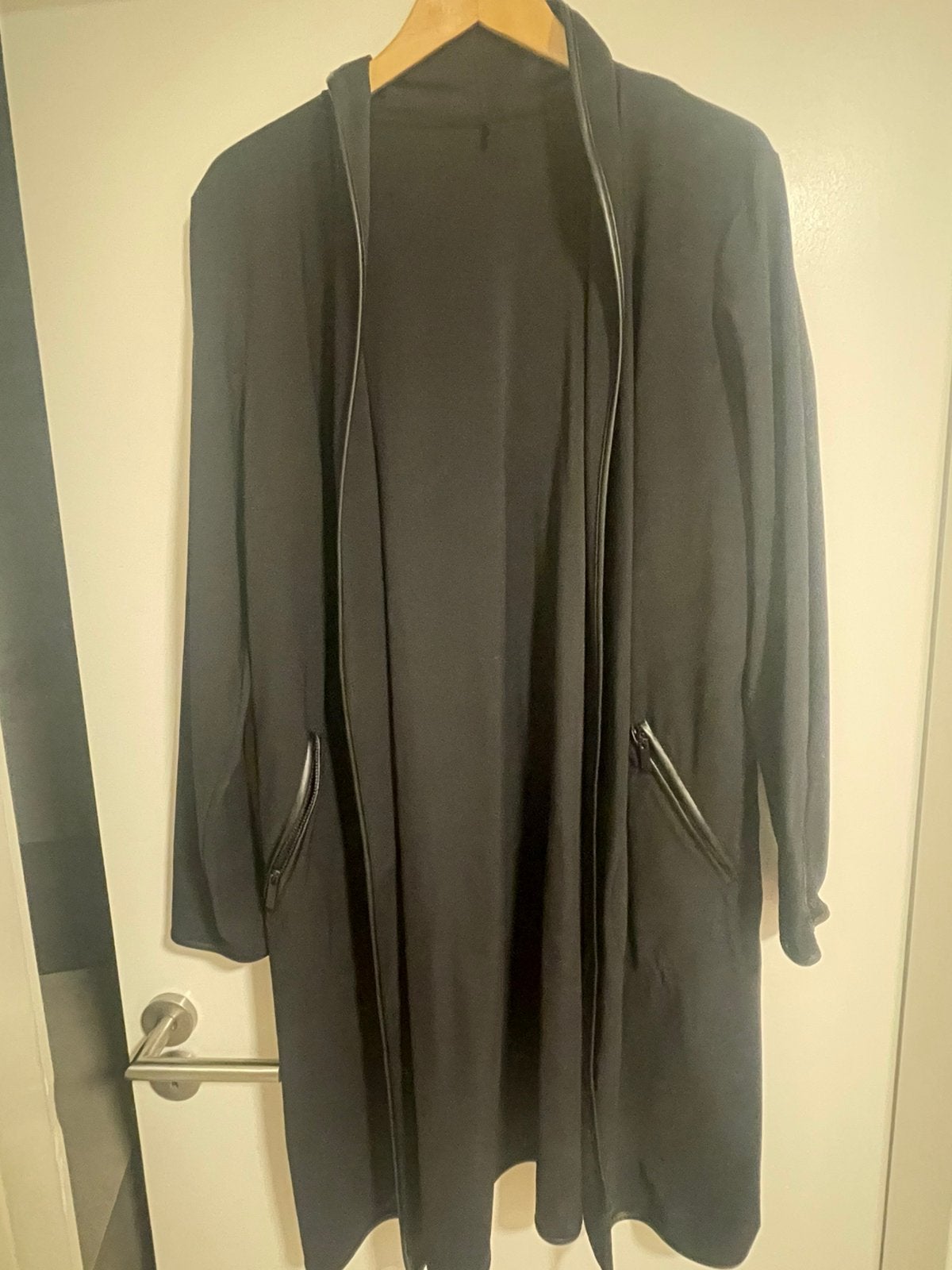 Plusbasics blazer zwart zgan mt 44, Ophalen of Verzenden, Zo goed als nieuw, Zwart, Jasje of Colbert