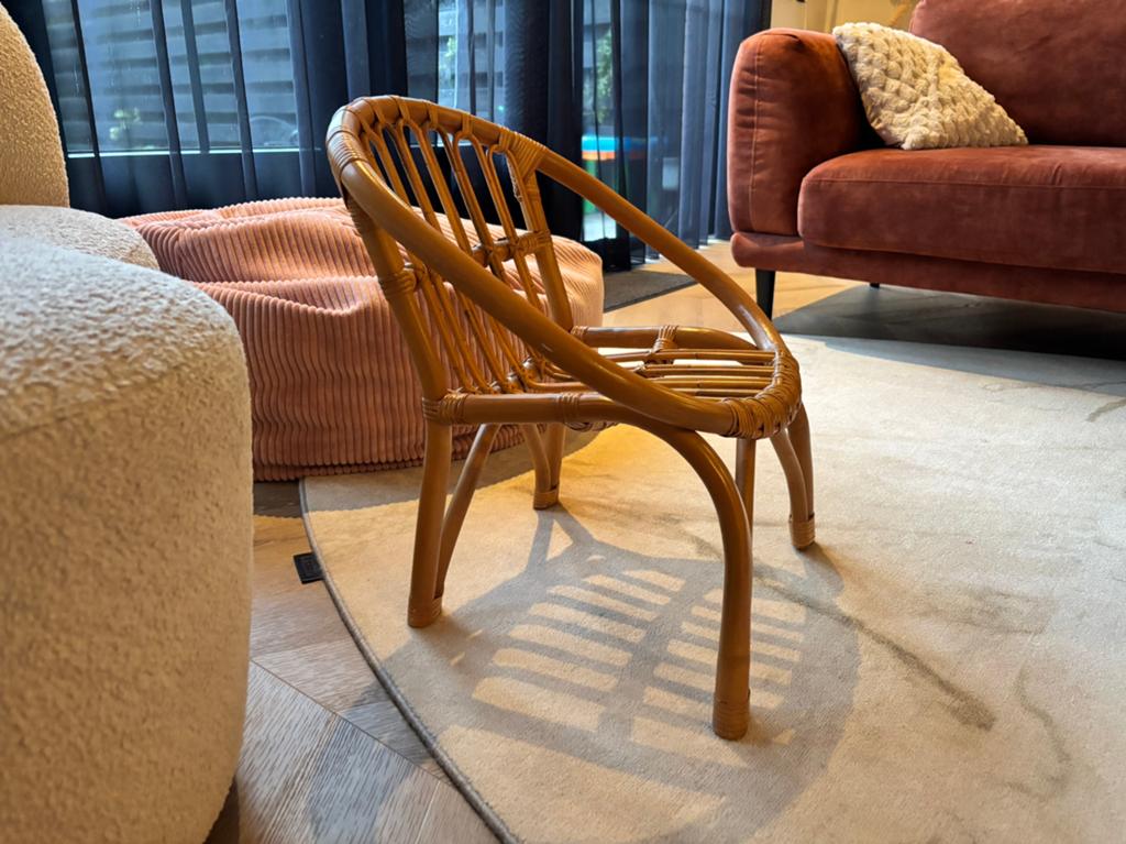 Stoeltje kind rotan, Kinderen en Baby's, Kinderkamer | Tafels en Stoelen, Ophalen, Zo goed als nieuw, Stoel(en)