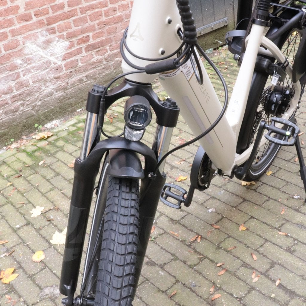Qreate City Bike AIR Gravel Grey - ZGAN, Flex Ltd., Zo goed als nieuw, https://flex.com/contact-us, Nobelstraat 10, 5807 GA Oostrum LB, Limburg, Nederland
