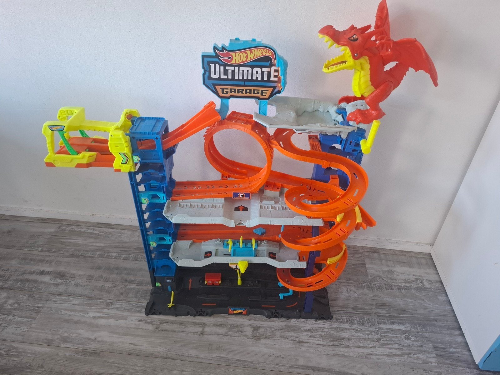Hot Wheels Ultimate Garage met draak, Kinderen en Baby's, Speelgoed | Racebanen, Ophalen, Hot Wheels, Racebaan, Gebruikt