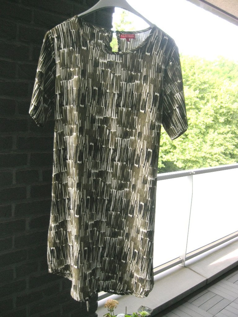jurken  2 x / € 7,50 / zgan, Kleding | Dames, Jurken, Maat 38/40 (M), Ophalen of Verzenden, Zo goed als nieuw, Knielengte