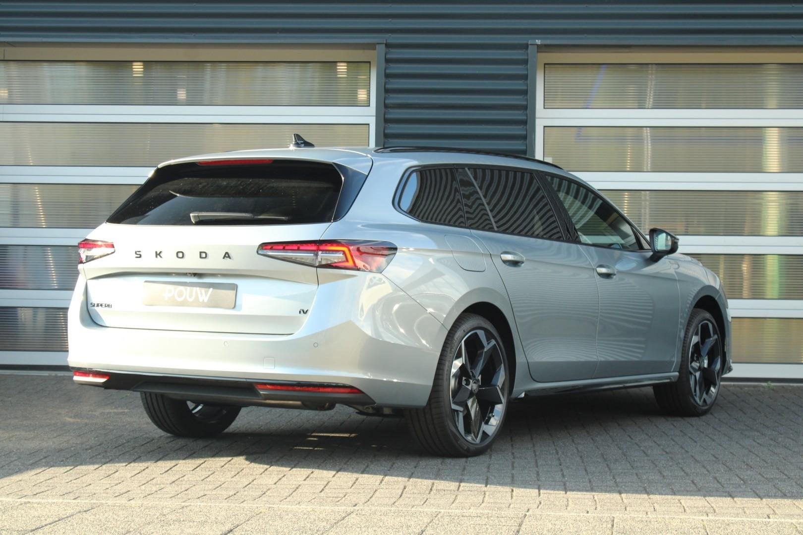 Skoda Superb Combi 1.5 TSI 204pk PHEV Sportline Business | 1, Auto's, 12 maanden, 1498 cc, Euro 6, 4 cilinders