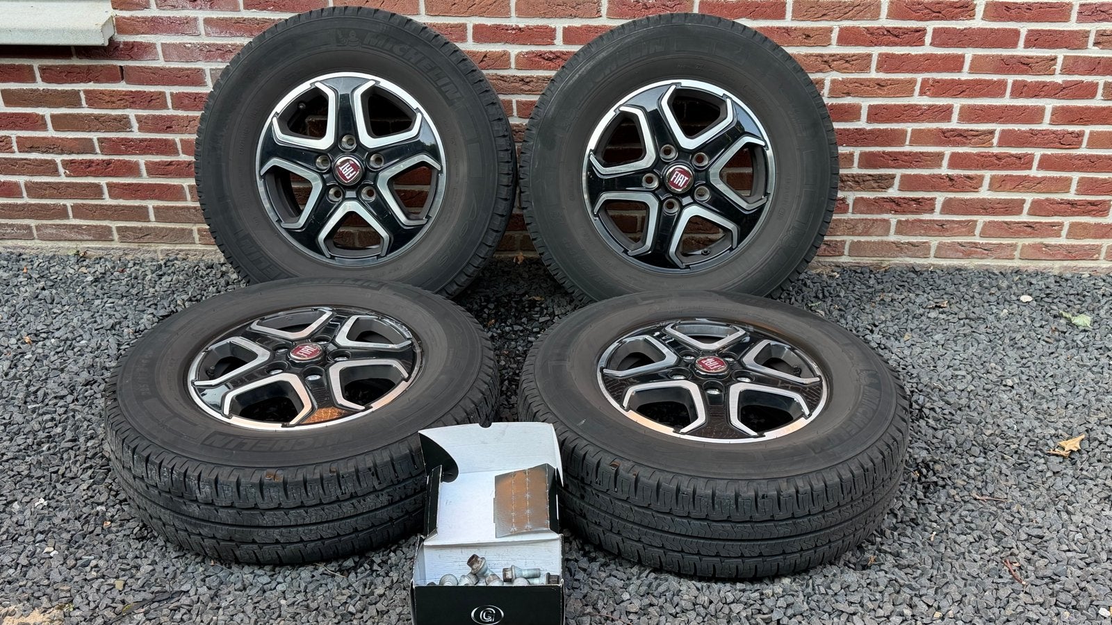 Fiat Ducato Heavy velgen met Michelin Agilis Camping banden, Ophalen, 16 inch, Banden en Velgen, All Season