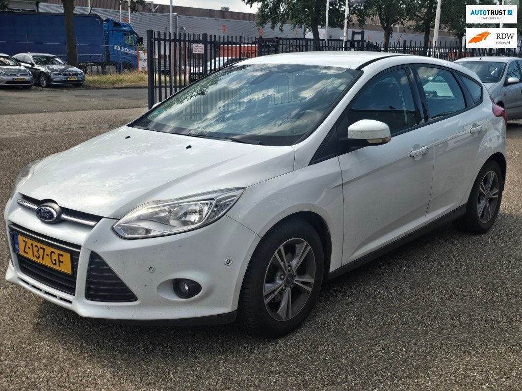 Ford Focus 1.0 EcoBoost Edition MOTOR DEFECT GEEN COMPRESSIE, Auto's, Ford, Euro 5, 101 pk, Gebruikt, 635 kg