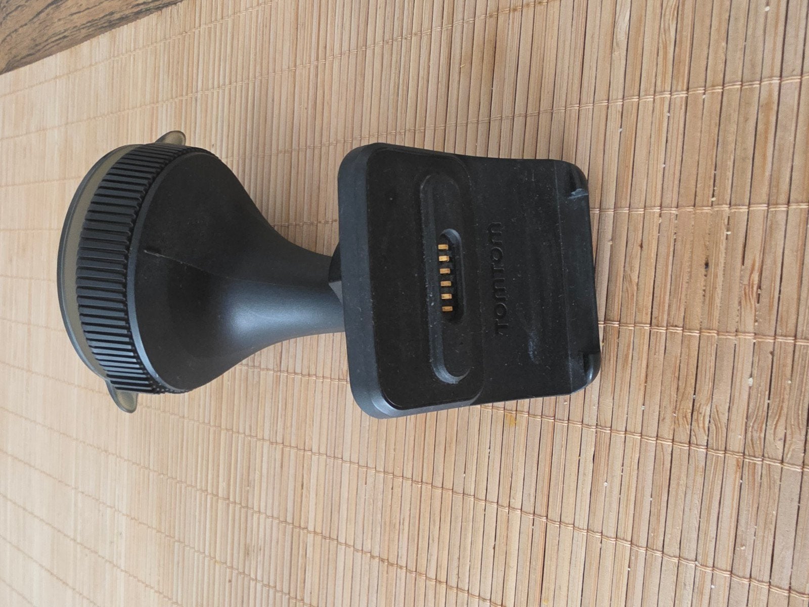 TomTom Actieve Magnetische Houder 7 inch, Ophalen of Verzenden, Zo goed als nieuw