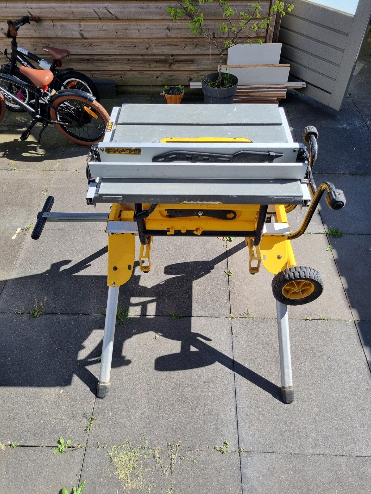 Dewalt DW745 Tafelzaagmachine, Ophalen of Verzenden, 1200 watt of meer, Afkortzaag, 70 mm of meer