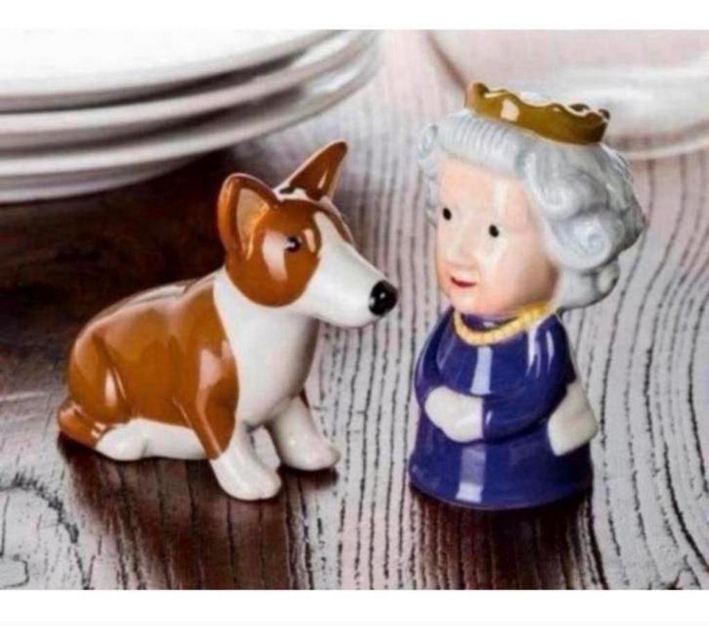 Queen Elizabeth & Corgi Peper + Zout stel set Salt & Pepper, Verzamelen, Nieuw, Ophalen of Verzenden, Servies, H