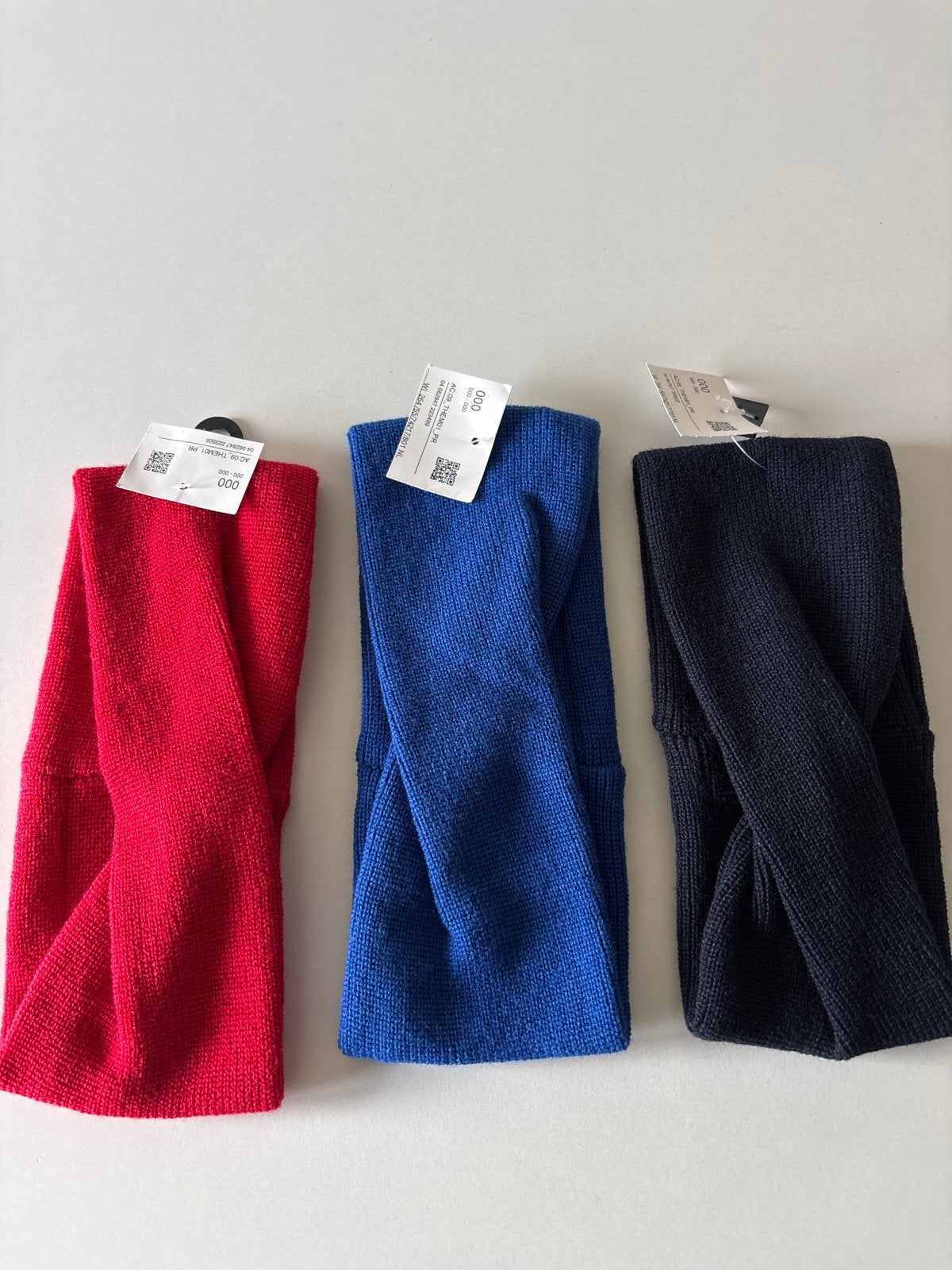 Set van 3 sport hoofdbanden - rood, blauw, marine blauw., Ophalen of Verzenden, Nieuw, Maat 38/40 (M), Muts