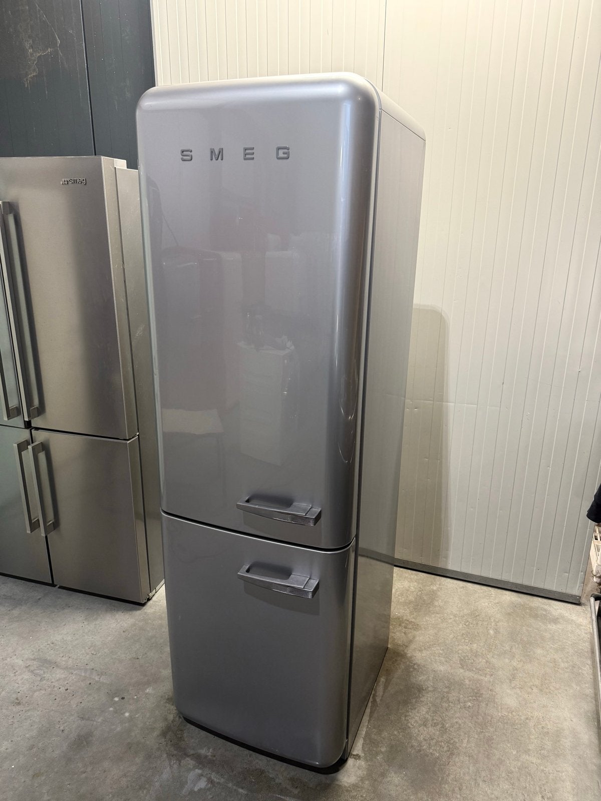 Smeg Koelkast met Aparte Vriezer - Zilver, Gebruikt, Bella, 200 liter of meer, Verzenden