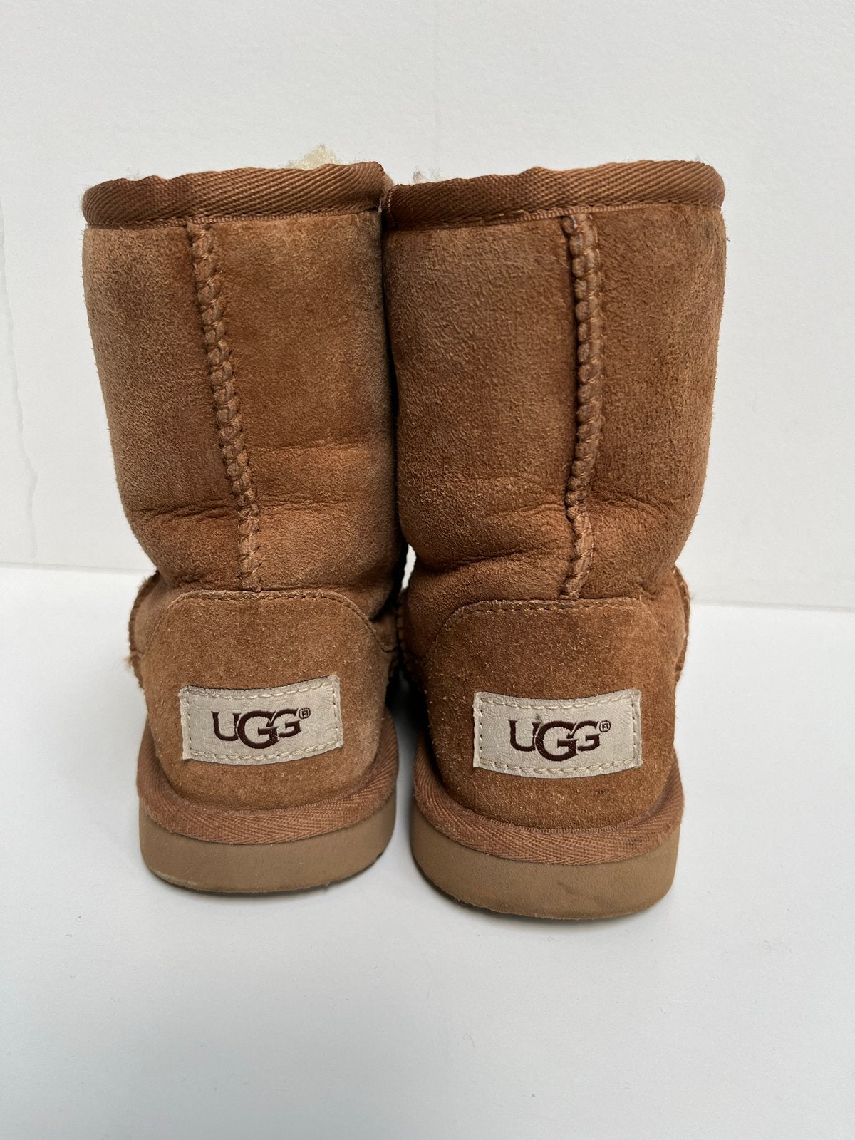UGG Classic Meisjes Vachtlaarzen Maat 30, Gebruikt, Meisje, Ophalen of Verzenden, Laarzen