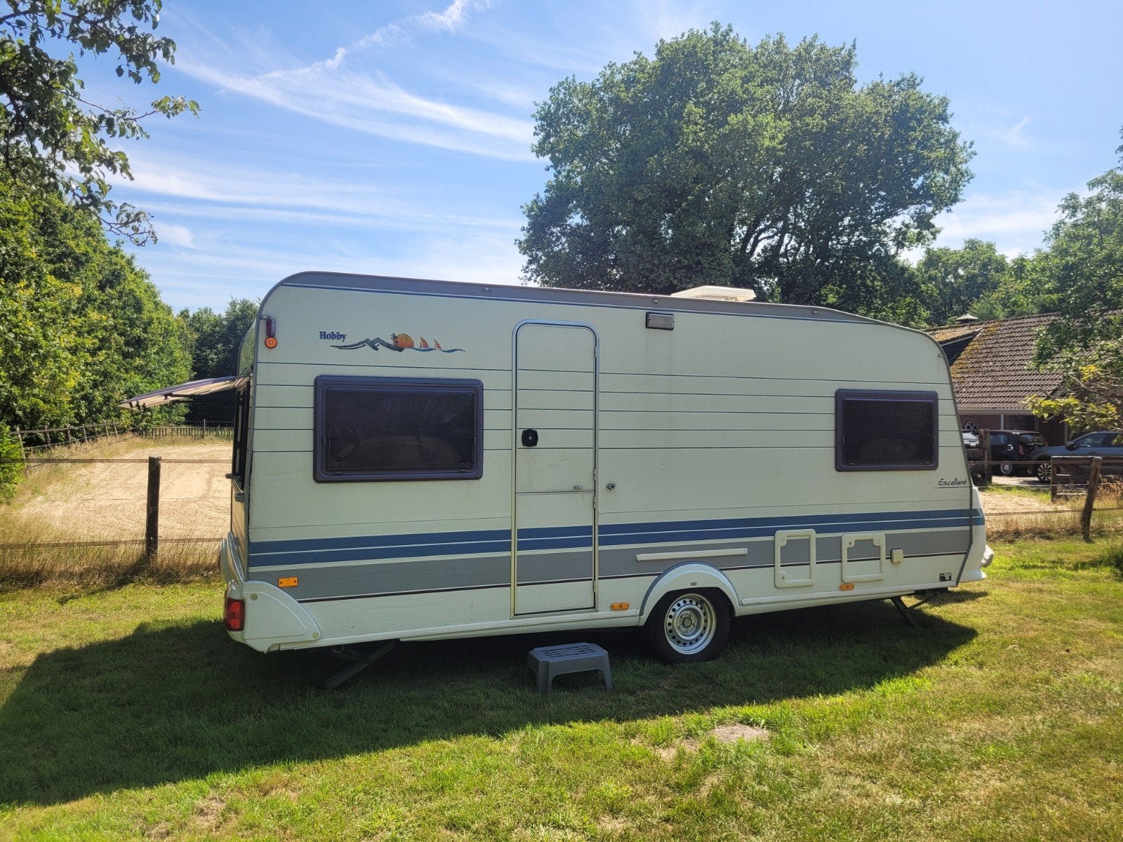Hobby 495 met licht interieur uit 1997, Hobby, Dwarsbed, Treinzit, Particulier