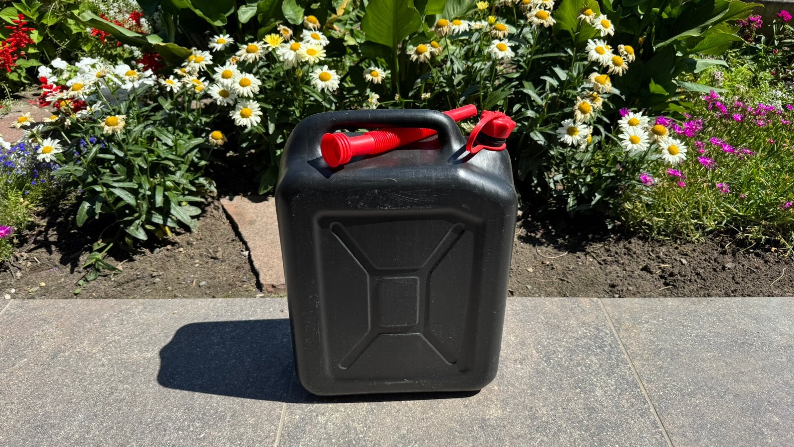 Jerrycan 20 liter met schenktuit, Ophalen, Gebruikt