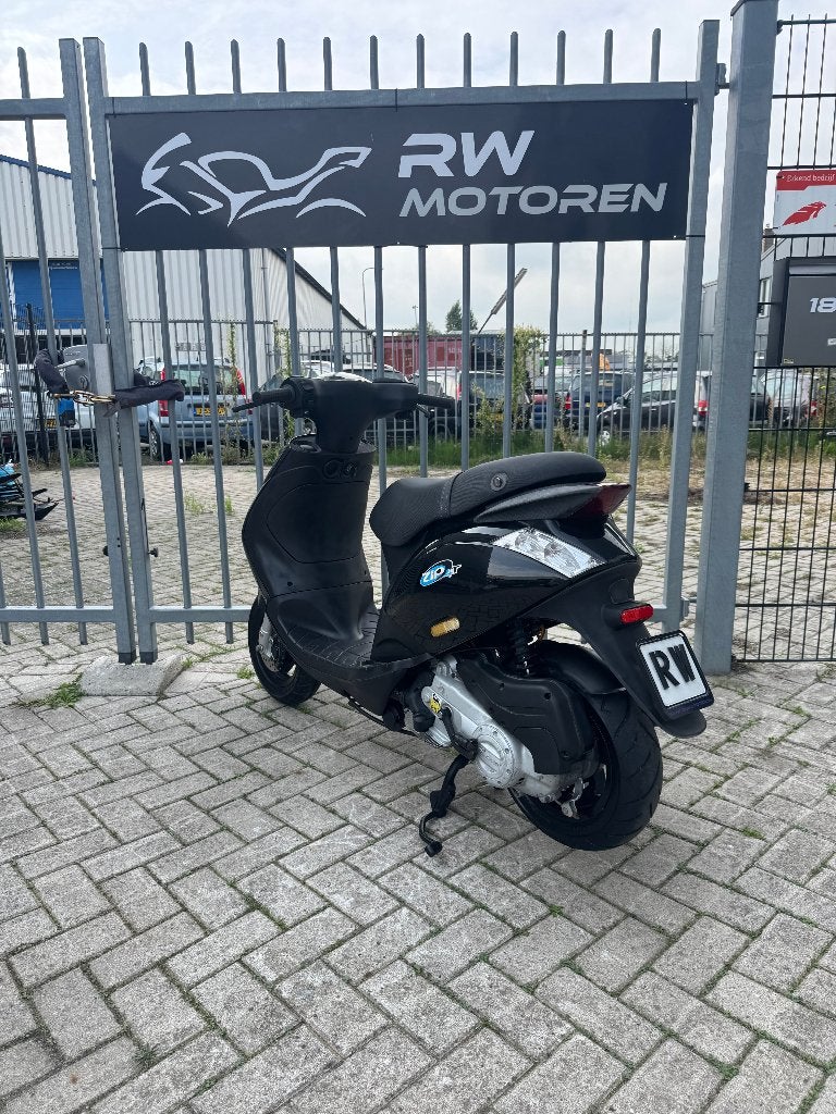 Piaggio Zip 50cc 4t, Fietsen en Brommers, Ophalen, Piaggio, ., Maximaal 45 km/u