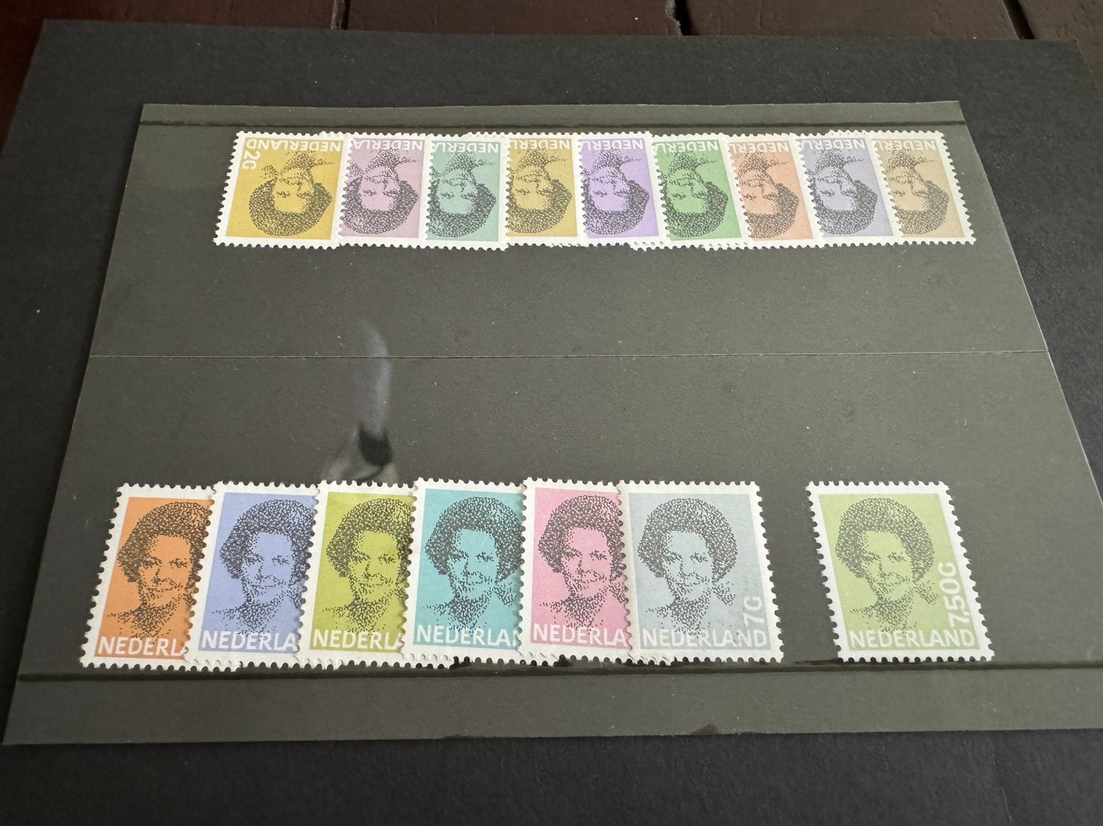 1981-1990 Kon Beatrix in zwart NVPH nr 1237-1252 postfris, Postzegels en Munten, Verzenden, Na 1940, Postfris