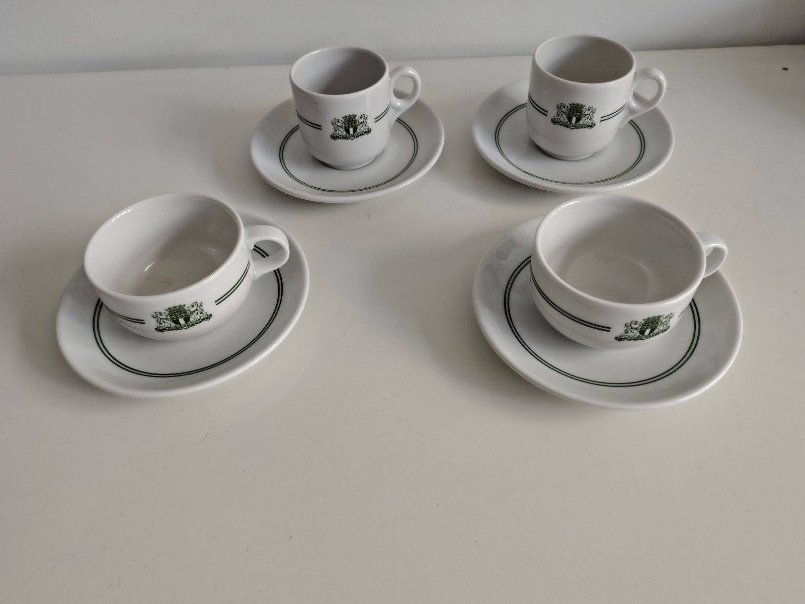 Vintage Rotterdamse koffiekopjes met schotels - 4 stuks, Huis en Inrichting, Ophalen of Verzenden, Porselein, Overige stijlen