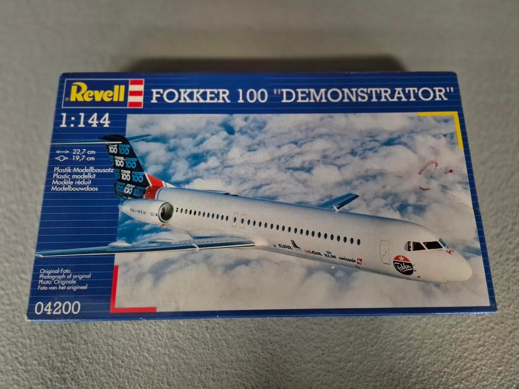 Revell 1/144 Fokker 100 Demonstrator., Ophalen of Verzenden, Nieuw, 1:72 tot 1:144, Revell