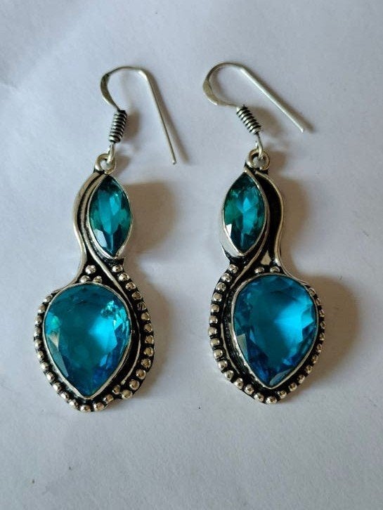 zilveren oorbellen met blauw topaas, Hangers, Nieuw, Met edelsteen, Zilver