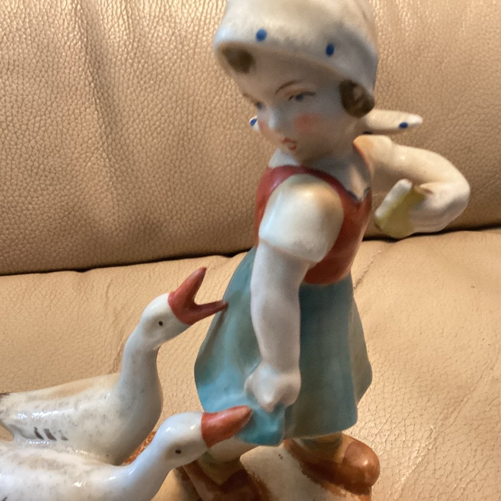 Oud porseleinen beeldje, Ophalen of Verzenden, Zo goed als nieuw, Mens