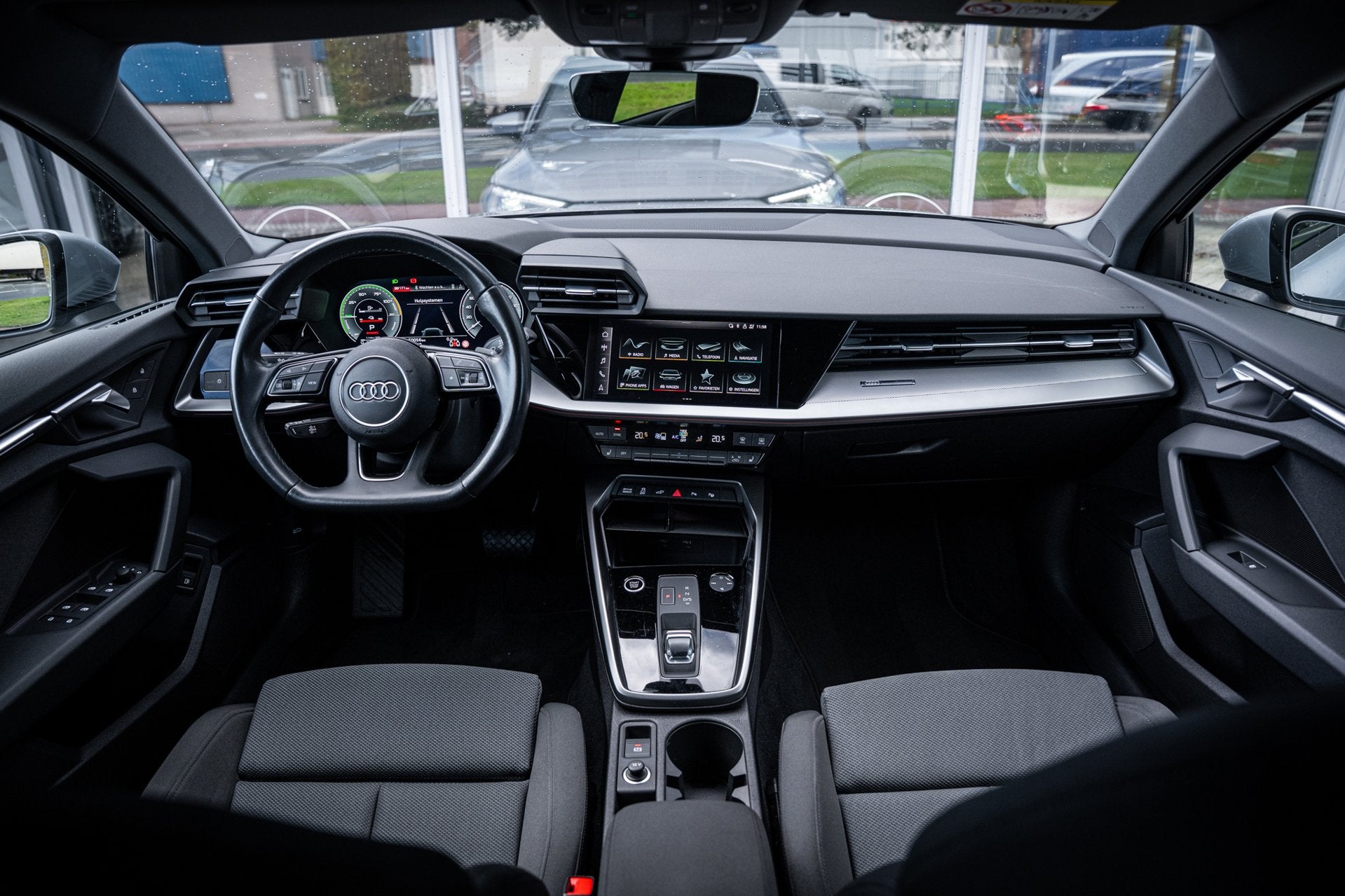 Audi A3 Sportback 40 TFSI e Business edition|Trekh|CarPlay|A, Stof, 4 cilinders, 1535 kg, Plug-in hybride