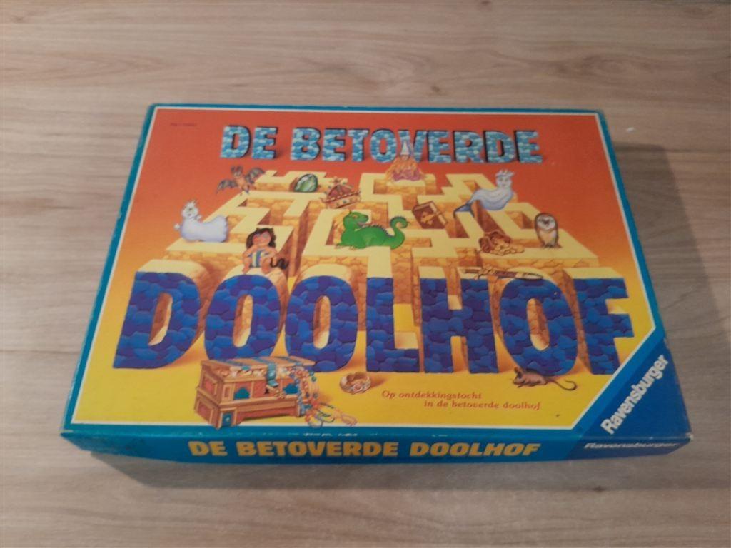 De betoverde doolhof - s5830, Hobby en Vrije tijd, Gezelschapsspellen | Bordspellen, Verzenden, Zo goed als nieuw