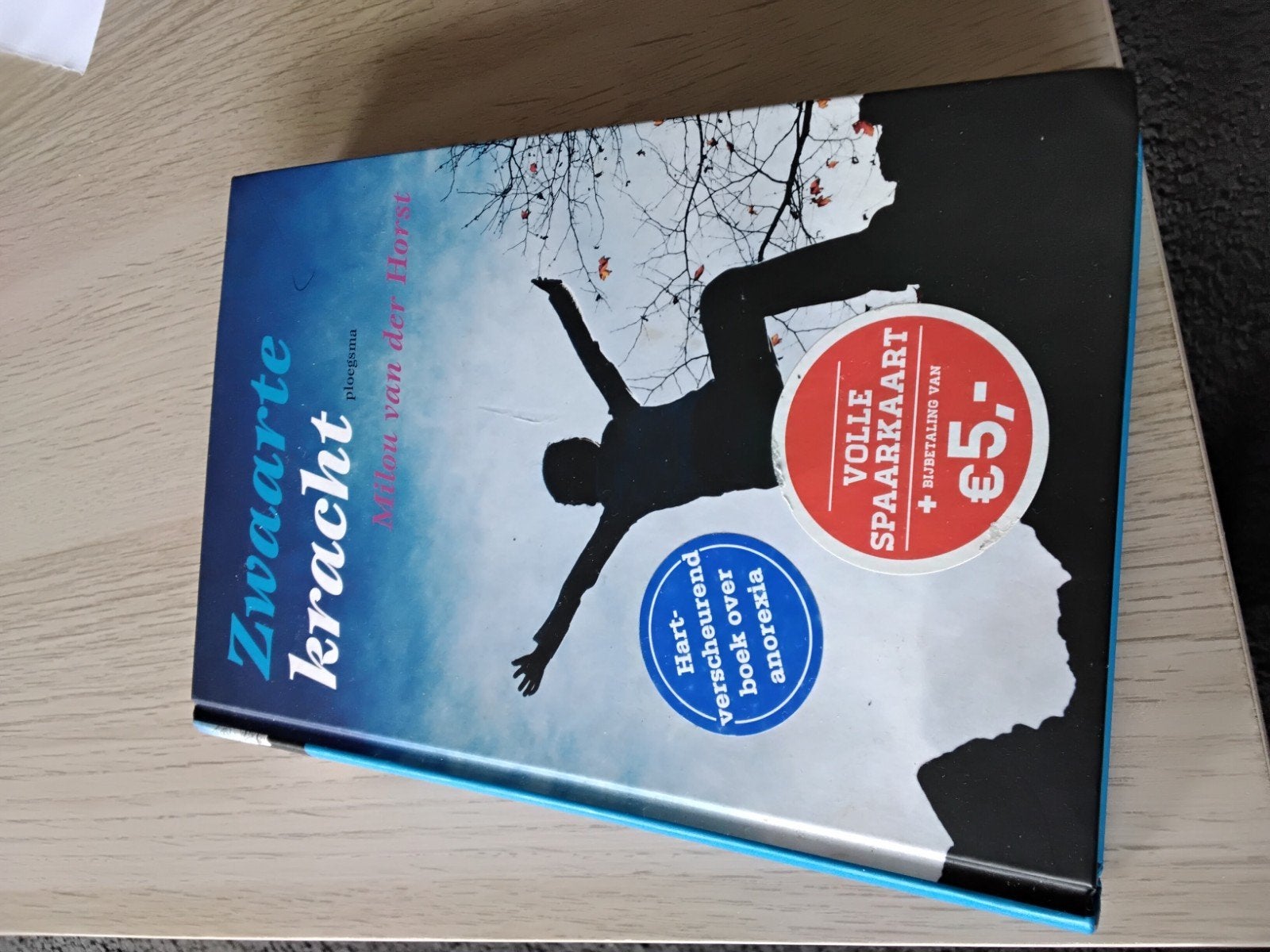 Milou van der Horst - Zwaartekracht, Boeken, Ophalen of Verzenden, Gelezen, Milou van der Horst