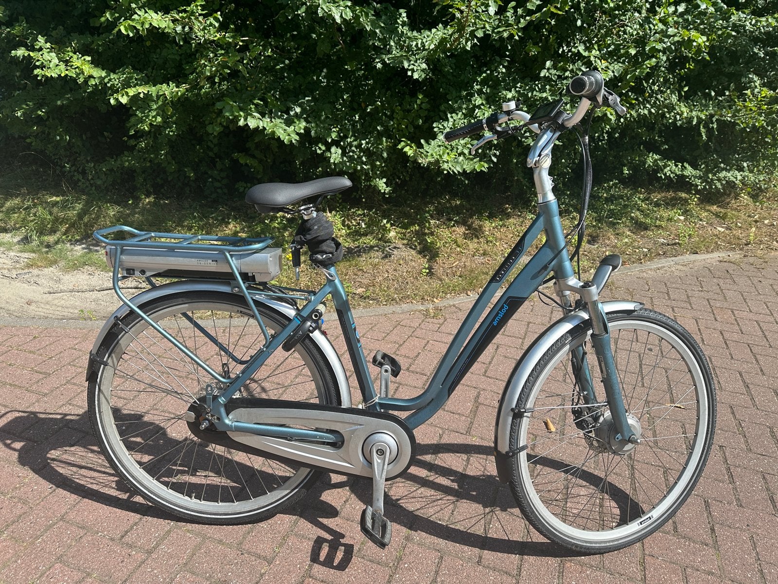 Amslod elektrische fiets, Zo goed als nieuw, 51 tot 55 cm, 50 km per accu of meer, Ophalen