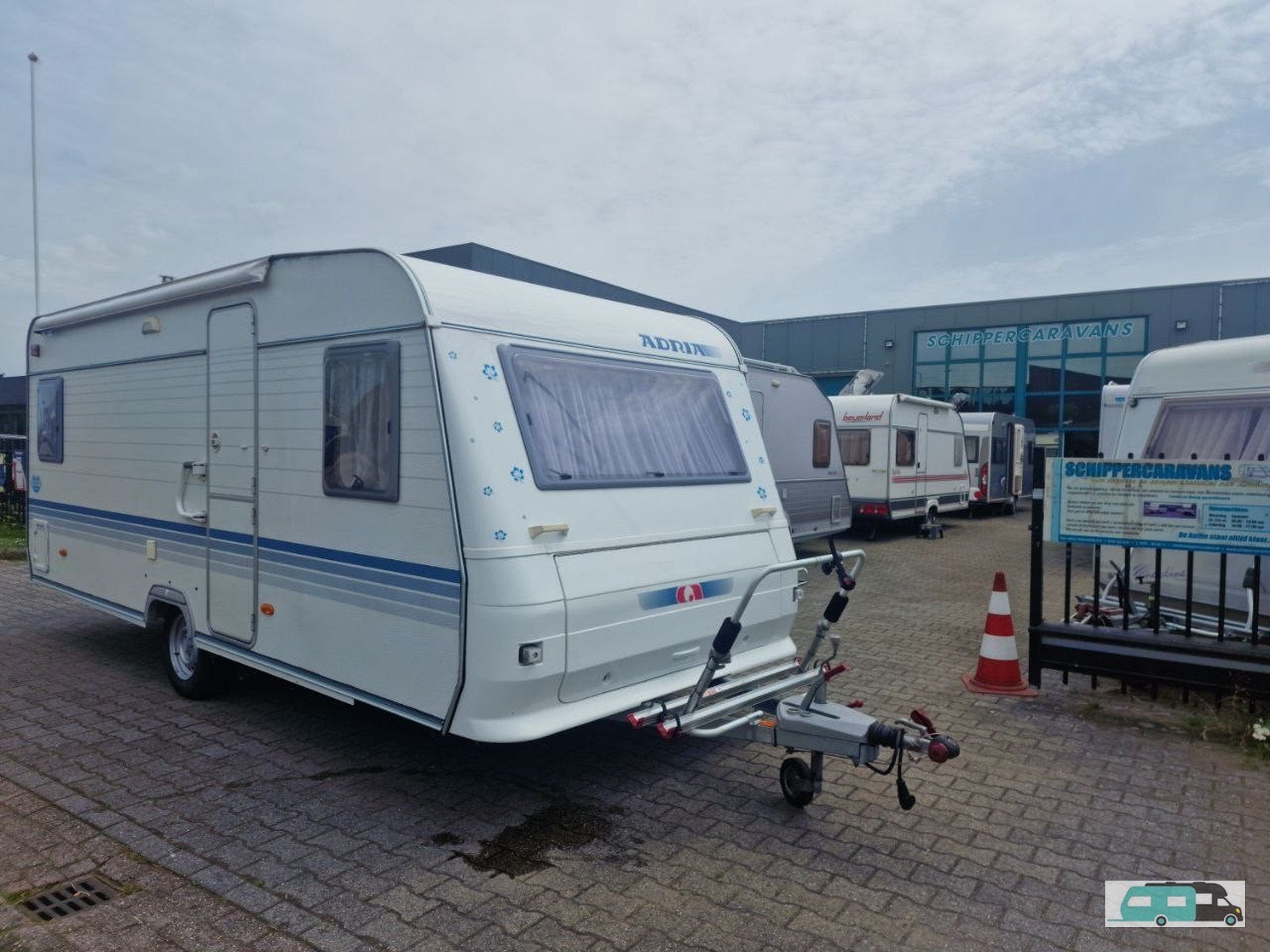Adria altea 512 UP mover, luifel, fietsendrager (bj 2008), Caravans en Kamperen, Reservewiel, Bedrijf, 750 - 1000 kg, Adria