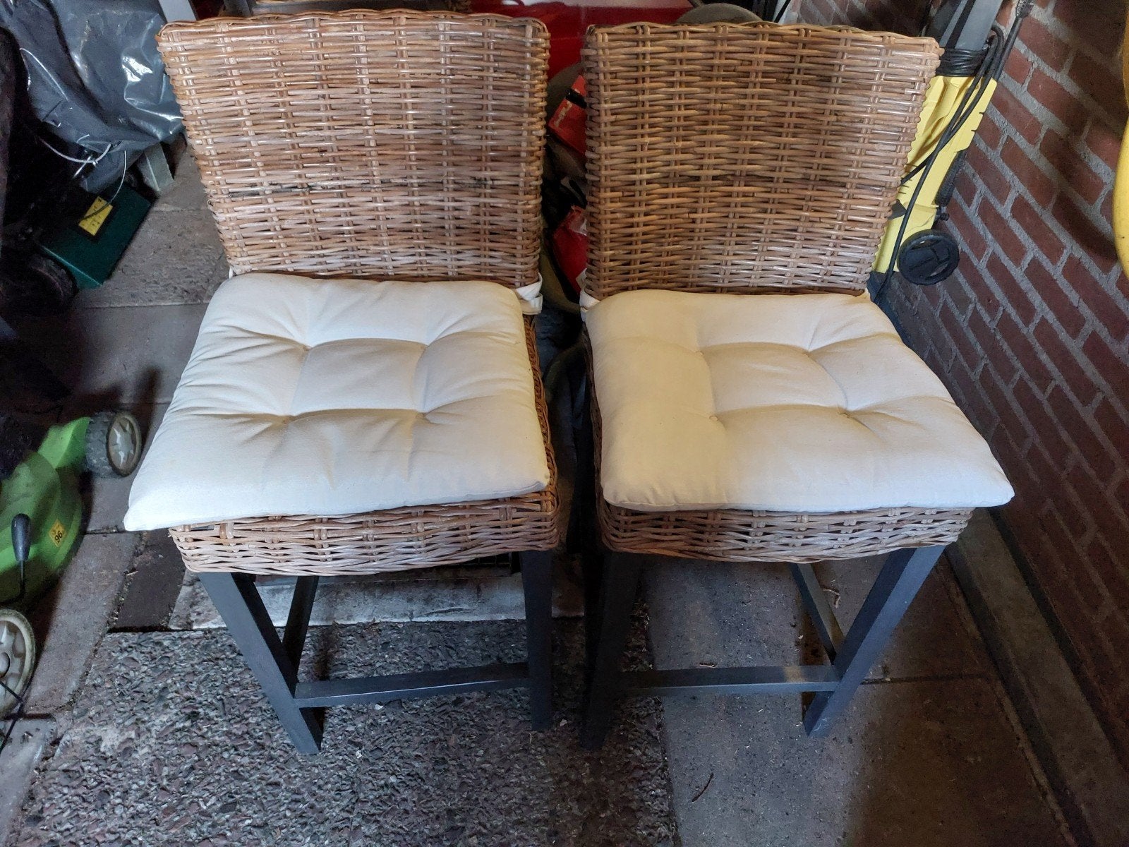 Gratis af te halen 4x Barkruk met kussen, Ophalen, Hout, Gebruikt, Twee