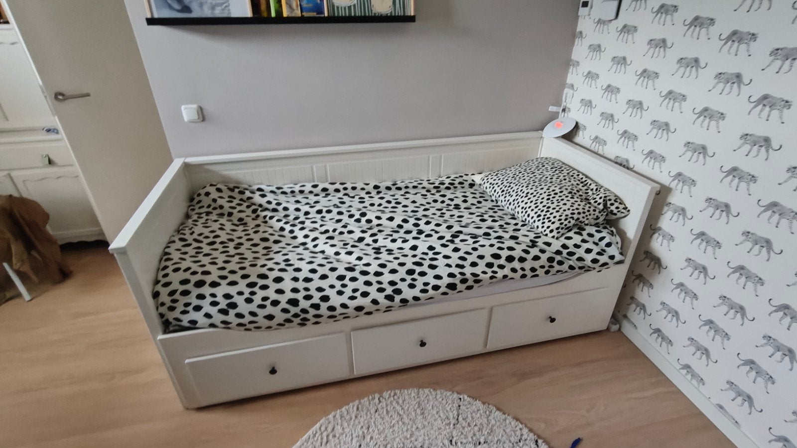 IKEA Hemnes Bedbank met 3 lades - Wit, Huis en Inrichting, Ophalen, Modern, Scandinavisch, Wit, Tweepersoons