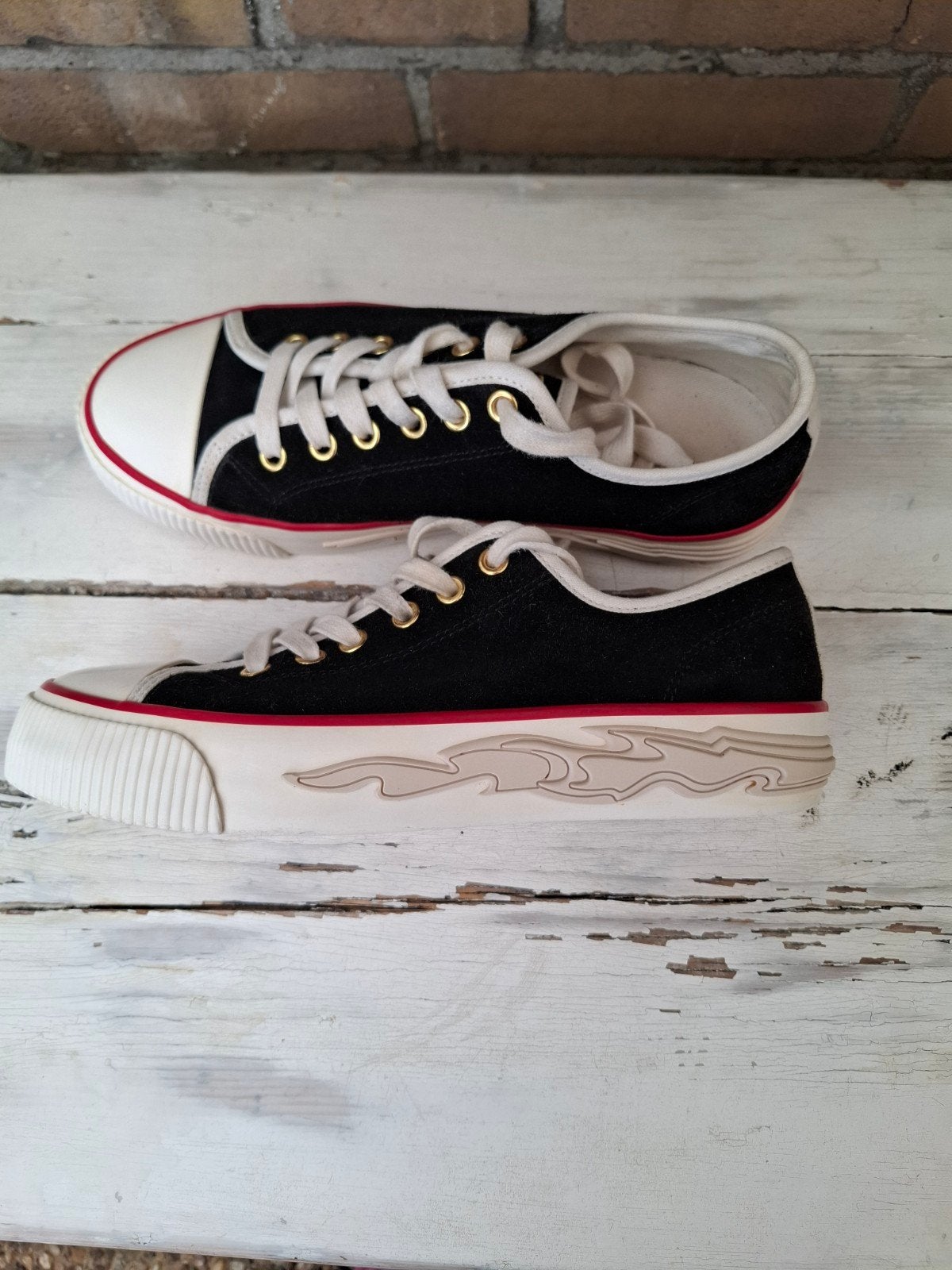 Sandro Paris "Anouk" Flame Suede Sneakers maat 39, Kleding | Dames, Sandro Paris, Zwart, Ophalen of Verzenden, Sneakers of Gympen